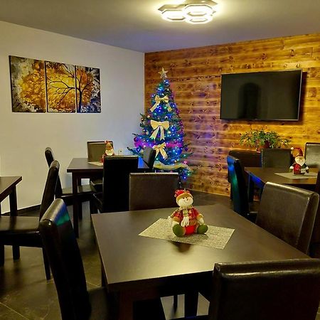 Casa Raisa Hotel Busteni Luaran gambar