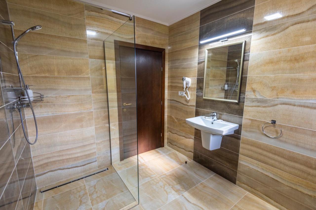 Casa Raisa Hotel Busteni Luaran gambar