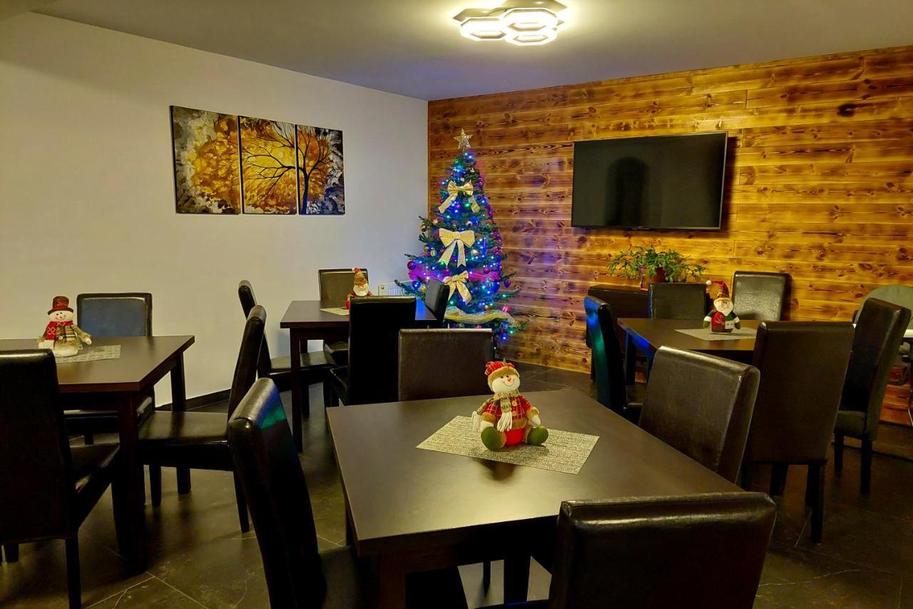 Casa Raisa Hotel Busteni Luaran gambar