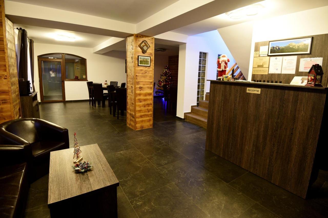 Casa Raisa Hotel Busteni Luaran gambar